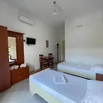 Latifi 酒店