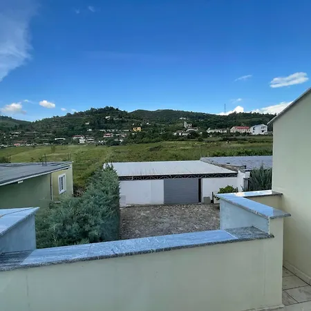 Hotel Latifi
