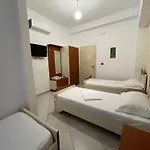 Latifi 호텔 *